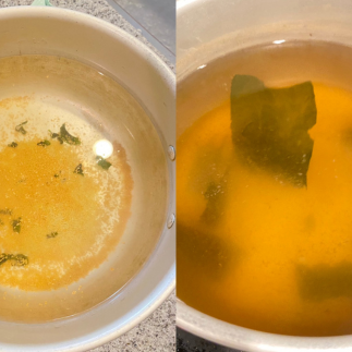 鍋に材料を入れる